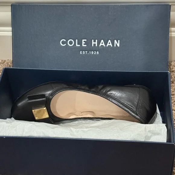 Cole Haan Women’s Black Faux Leather Tali Bow Ballet Flat Shoes size 7 - Picture 8 of 8